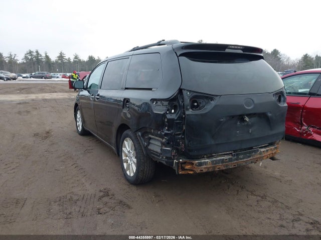 5TDDK3DC0FS115558 Toyota Sienna Xle 7 Passenger