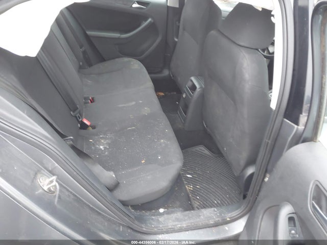 3VW2K7AJ5FM249867 Volkswagen Jetta 2.0l S