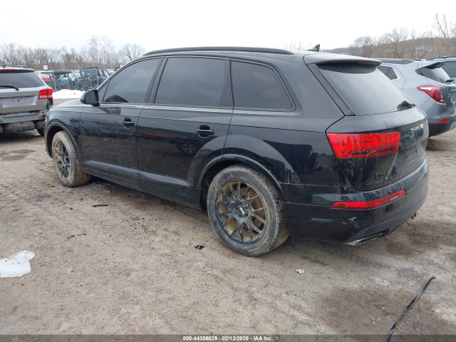2017 AUDI Q7 WA1VAAF75HD029277 Photo 2