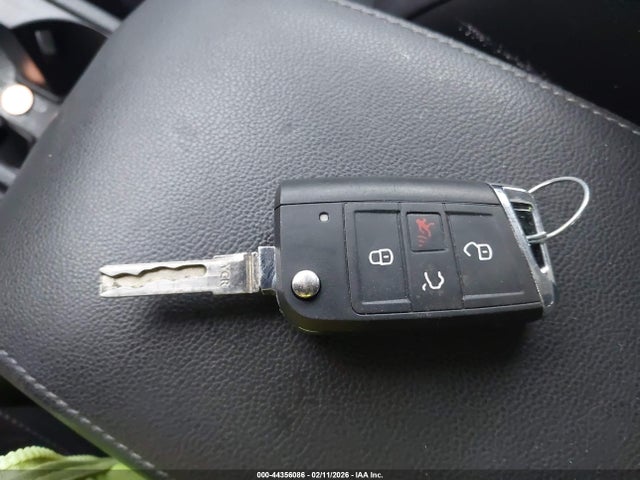 44356086 :رقم المزاد ، 3VW217AU0FM004830 vin ، 2015 Volkswagen Golf Tsi Se 4-door مزاد بيع