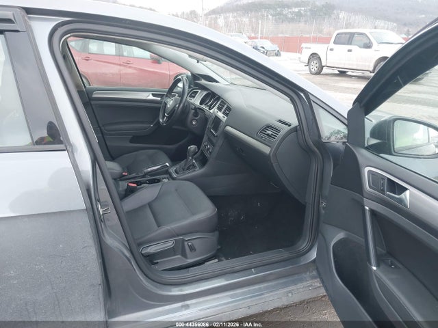 44356086 :رقم المزاد ، 3VW217AU0FM004830 vin ، 2015 Volkswagen Golf Tsi Se 4-door مزاد بيع