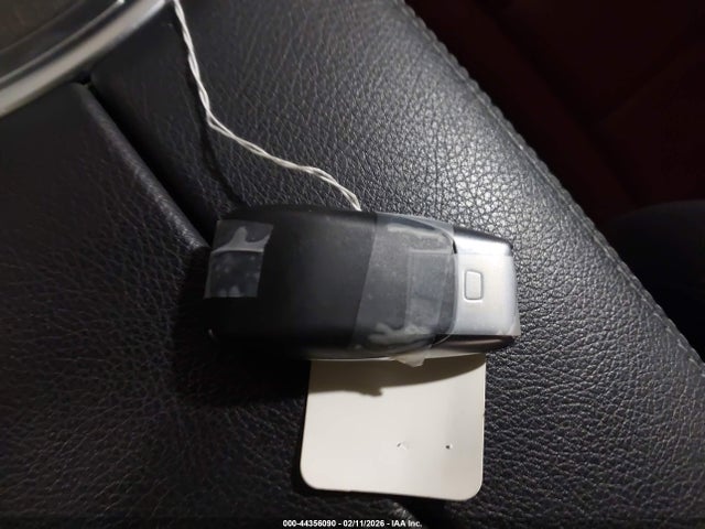 44356090 :رقم المزاد ، W1N0G8EBXMF867485 vin ، 2021 Mercedes-benz Glc 300 4matic Suv مزاد بيع