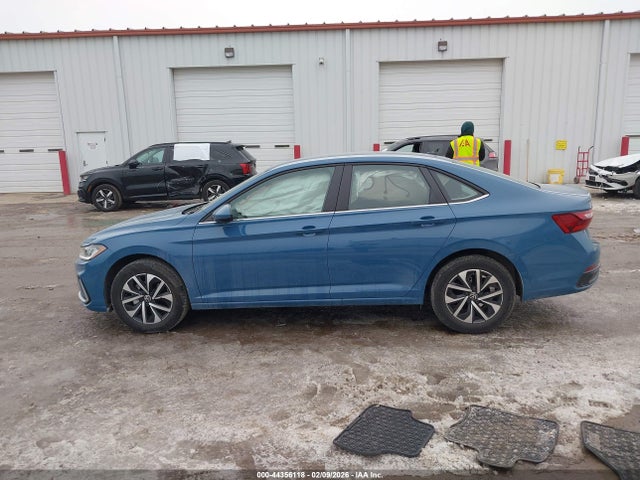 2025 Volkswagen Jetta 1.5t S მანქანა იყიდება აუქციონზე, vin: 3VW5X7BU5SM033969, აუქციონის ნომერი: 44356118