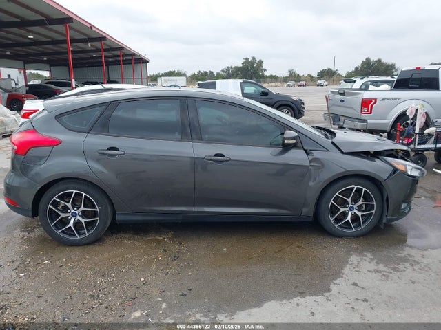 Ford FOCUS SEL 2017 1FADP3M28HL324856 Image 13