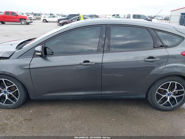 Ford FOCUS SEL 2017 1FADP3M28HL324856 Image 14