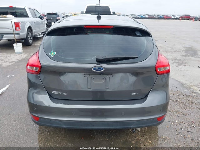 Ford FOCUS SEL 2017 1FADP3M28HL324856 Image 16