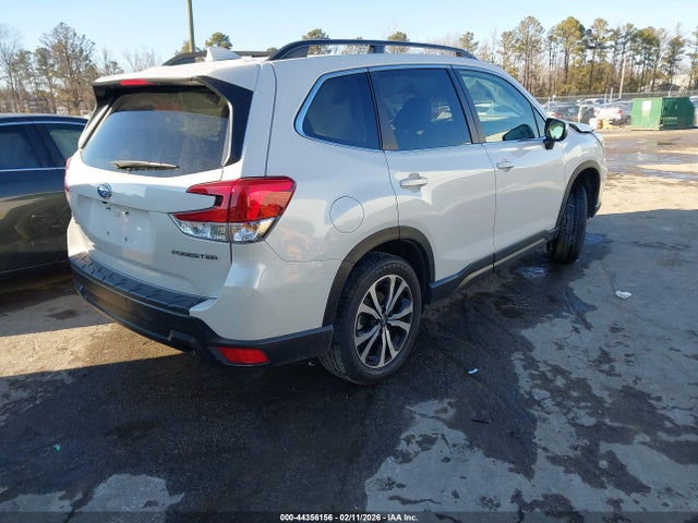 Subaru Forester Limited 2019 JF2SKAUC4KH567993 Image 4