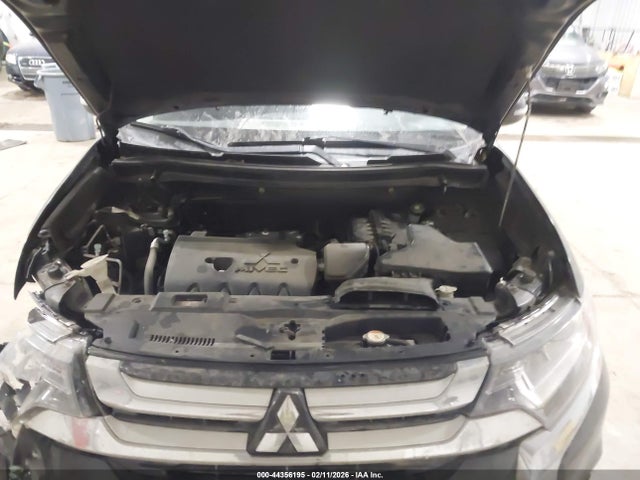 2017 MITSUBISHI OUTLANDER JA4AZ3A3XHZ030192 Photo 9