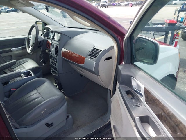 2008 CHRYSLER TOWN & COUNTRY 2A8HR54P48R765767 Photo 4