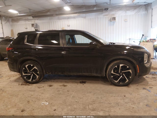Продаж на аукціоні авто 2022 Mitsubishi Outlander Black Edition S-awc/se 2.5 S-awc/se Launch Edition S-awc, vin: JA4J4UA80NZ009718, номер лоту: 44356234