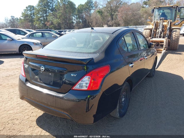44356237 :رقم المزاد ، 3N1CN7AP9JL810057 vin ، 2018 Nissan Versa 1.6 Sv مزاد بيع