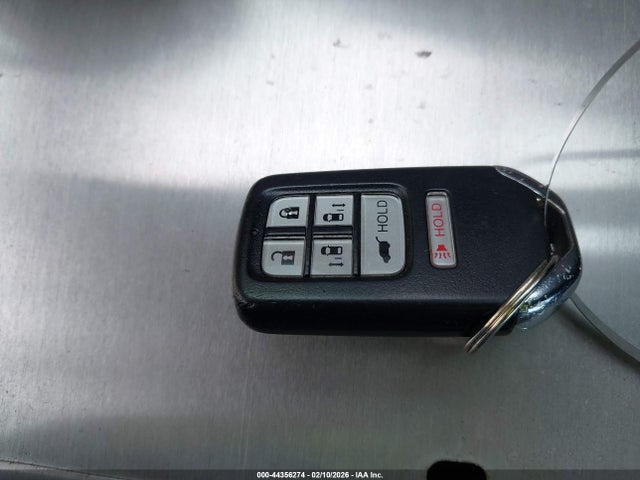 Продажа на аукционе авто 2016 Honda Odyssey Ex-l, vin: 5FNRL5H67GB053133, номер лота: 44356274
