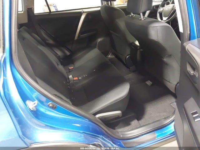 2017 TOYOTA RAV4 JTMBFREV5HJ148165 Photo 7