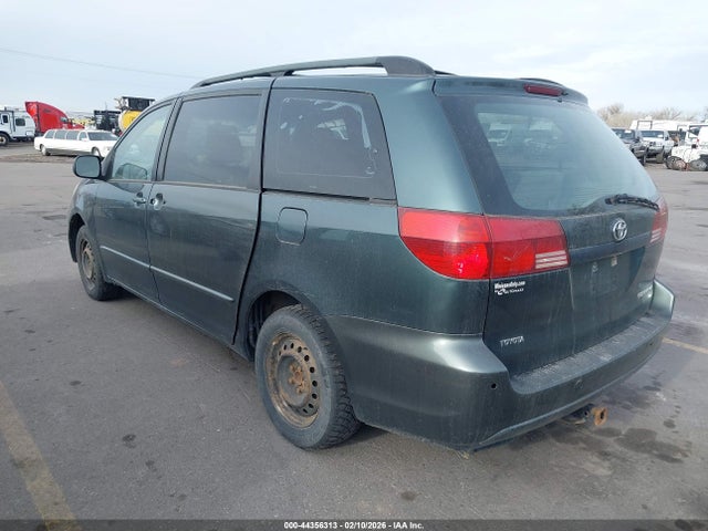 2005 TOYOTA SIENNA 5TDZA23C05S306111 Photo 2