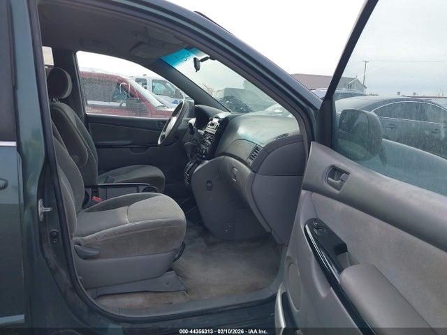 2005 TOYOTA SIENNA 5TDZA23C05S306111 Photo 4