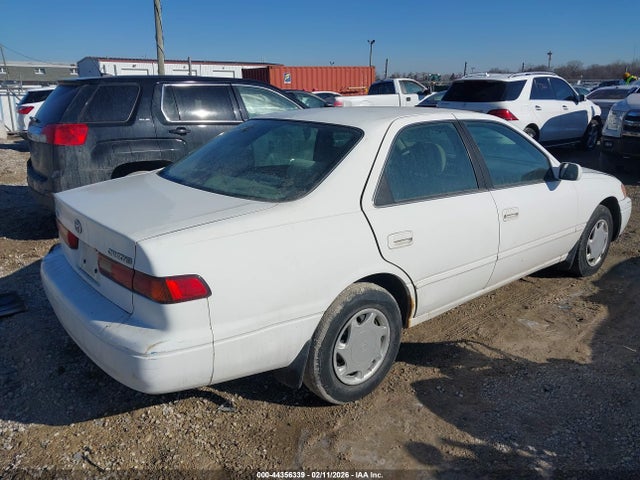 1999 TOYOTA CAMRY 4T1BG22K4XU391585 Photo 3