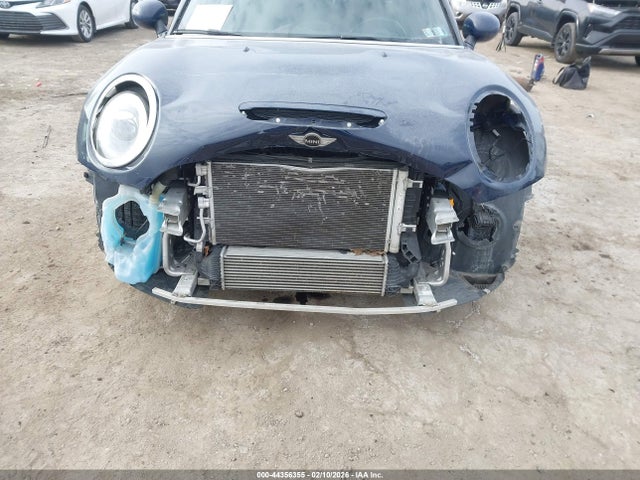 2016 MINI CLUBMAN WMWLN9C5XG2E16114 Photo 5
