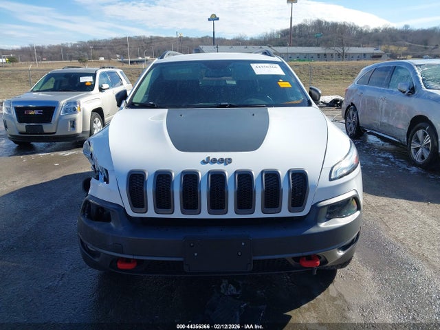 2016 Jeep Cherokee Trailhawk მანქანა იყიდება აუქციონზე, vin: 1C4PJMBS6GW130955, აუქციონის ნომერი: 44356366