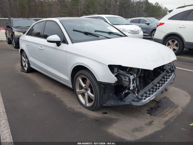 2016 AUDI A3 WAUA7HFF6G1112474 Photo 0