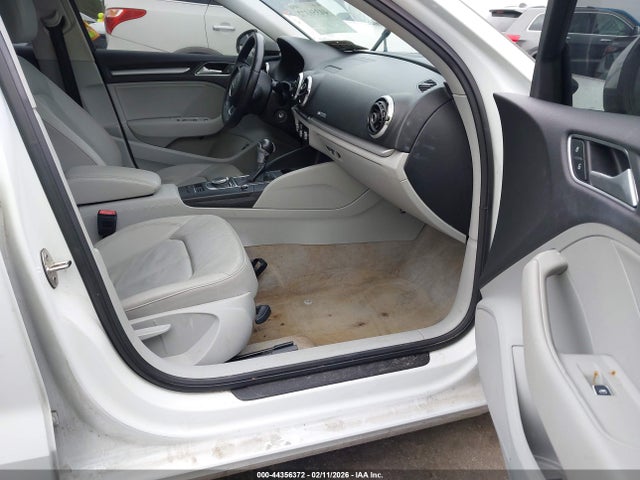 2016 AUDI A3 WAUA7HFF6G1112474 Photo 4