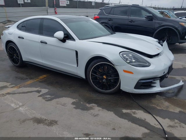 2018 PORSCHE PANAMERA WP0AB2A77JL133778