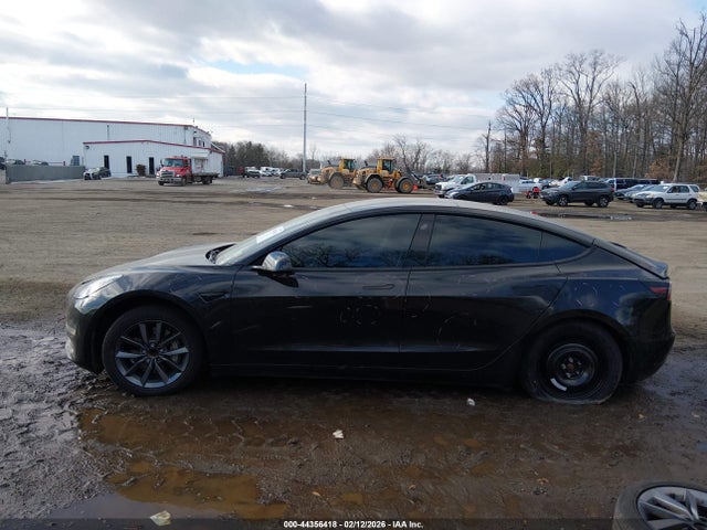 Продаж на аукціоні авто 2022 Tesla Model 3 Rear-wheel Drive, vin: 5YJ3E1EA8NF186420, номер лоту: 44356418