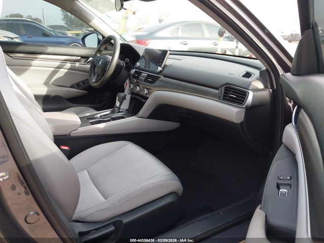 Honda ACCORD LX 2018 1HGCV1F14JA112432 Image 5