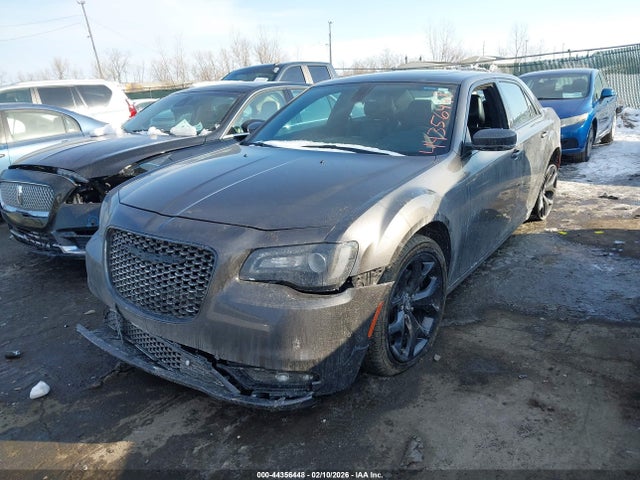 2023 Chrysler 300 300s მანქანა იყიდება აუქციონზე, vin: 2C3CCABG1PH637011, აუქციონის ნომერი: 44356448