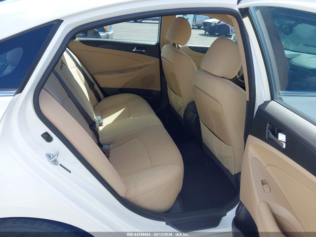 5NPEB4AC4EH934270 Hyundai SONATA GLS