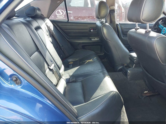 2005 LEXUS IS 300 JTHBD192250099739 Photo 7