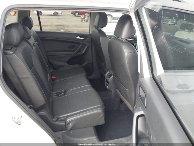 3VV3B7AX4JM002054 Volkswagen Tiguan 2.0t Se/2.0t Sel
