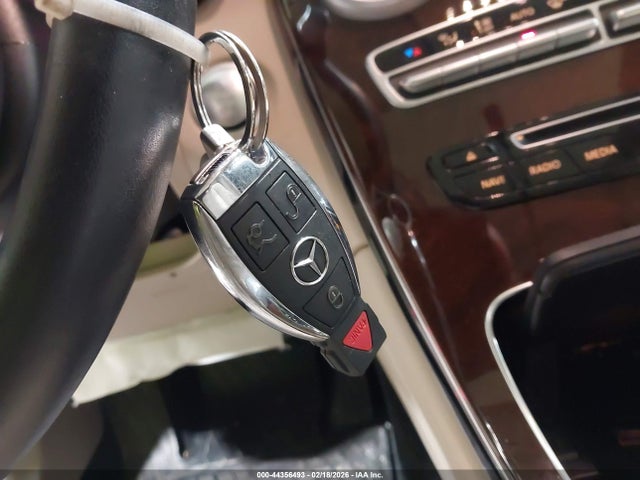 44356493 :رقم المزاد ، WDC0G4KB3KV159502 vin ، 2019 Mercedes-benz Glc 300 4matic مزاد بيع