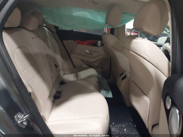 44356493 :رقم المزاد ، WDC0G4KB3KV159502 vin ، 2019 Mercedes-benz Glc 300 4matic مزاد بيع