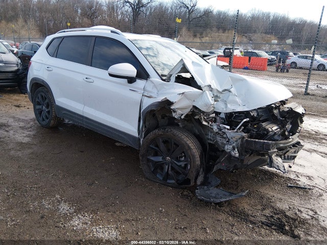 Продажа на аукционе авто 2022 Volkswagen Taos 1.5t Se, vin: 3VVLX7B20NM045171, номер лота: 44356502