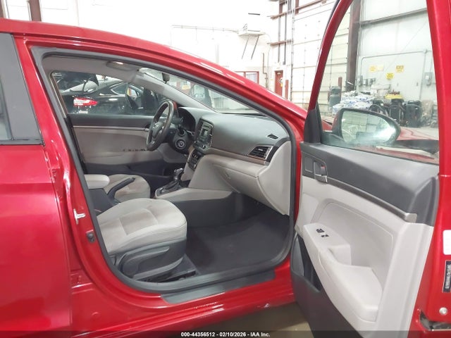 5NPD74LF9HH166679 Hyundai ELANTRA SE