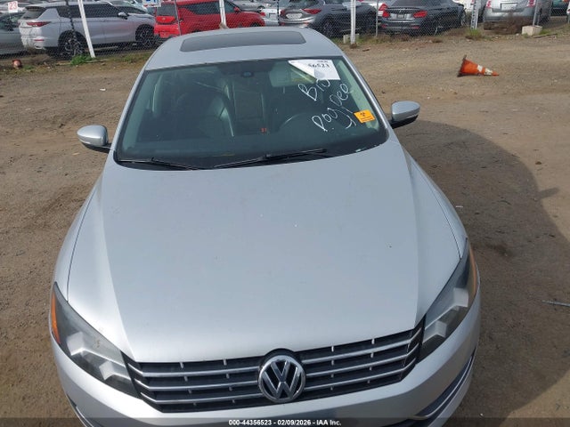 1VWCT7A32FC008420 Volkswagen Passat 1.8t Sel Premium