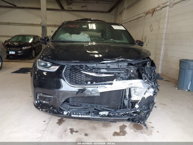 Продаж на аукціоні авто 2025 Chrysler Pacifica Select, vin: 2C4RC1BG2SR604933, номер лоту: 44356524