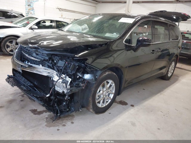 Продаж на аукціоні авто 2025 Chrysler Pacifica Select, vin: 2C4RC1BG2SR604933, номер лоту: 44356524