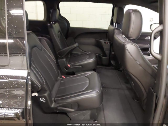 Продаж на аукціоні авто 2025 Chrysler Pacifica Select, vin: 2C4RC1BG2SR604933, номер лоту: 44356524