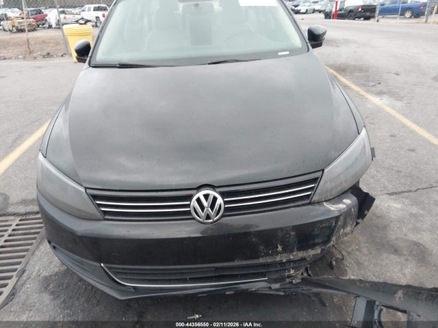 2013 Volkswagen Jetta 2.5l Se მანქანა იყიდება აუქციონზე, vin: 3VWDX7AJ4DM396334, აუქციონის ნომერი: 44356550