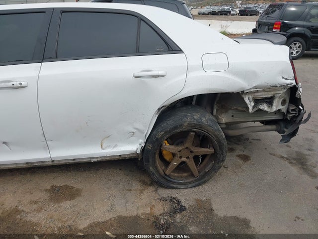 Aukcja sprzedaży 2013 Chrysler 300 300s, vin: 2C3CCABTXDH713124, numer aukcji: 44356604