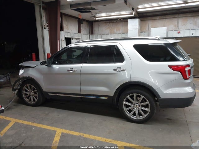1FM5K7F8XGGA79437 Ford Explorer Limited