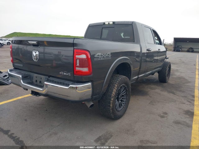 3C6UR5NL1MG559640 RAM 2500 Laramie 4x4 6&#039;4 Box