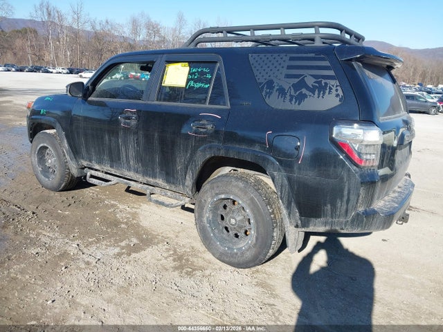 2017 TOYOTA 4RUNNER JTEBU5JR3H5428243 Photo 2