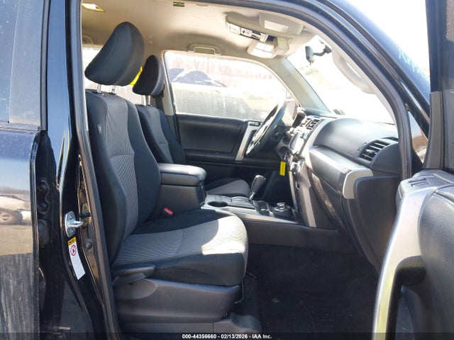 2017 TOYOTA 4RUNNER JTEBU5JR3H5428243 Photo 4