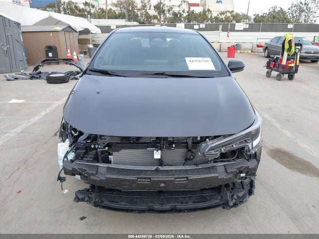 JTND4MBE7T3254311 Toyota COROLLA SE