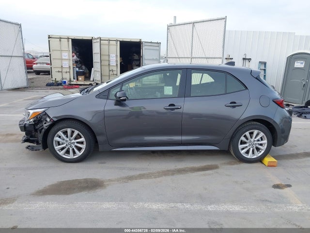 JTND4MBE7T3254311 Toyota COROLLA SE