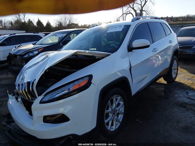 2018 JEEP CHEROKEE 1C4PJLCB6JD576826 Photo 1