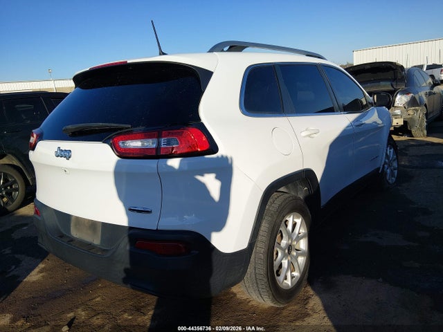 2018 JEEP CHEROKEE 1C4PJLCB6JD576826 Photo 3
