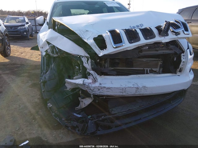 2018 JEEP CHEROKEE 1C4PJLCB6JD576826 Photo 5